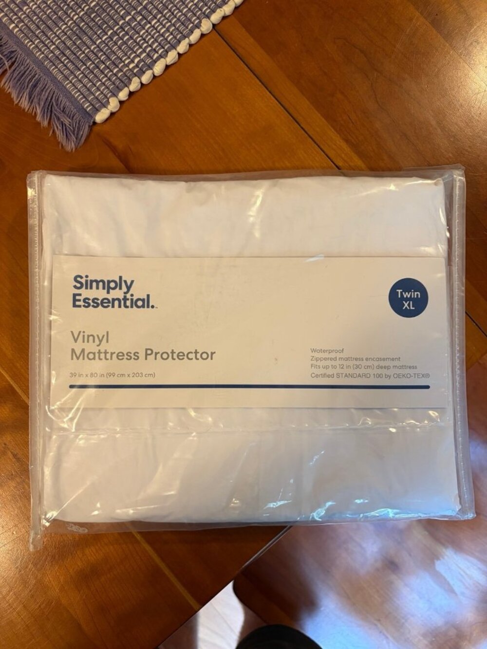 Simply Essential Vinyl Mattress Protector Twin XL white size 39x80 in brand new